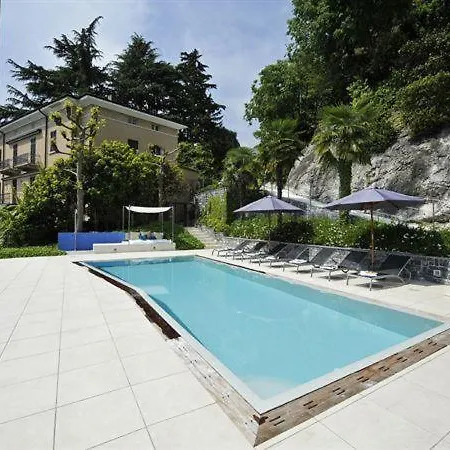 Βίλα Sleeps 10 Pool Air Con