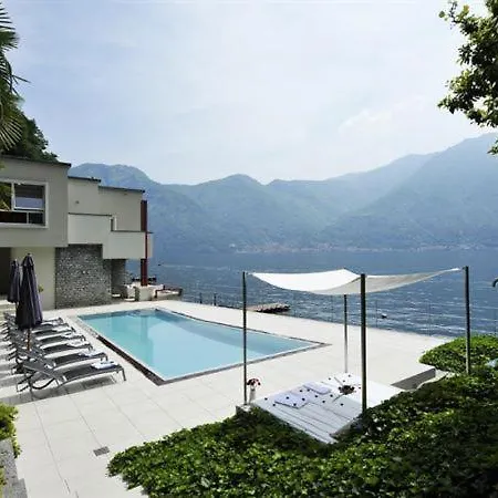 Sleeps 10 Pool Air Con *